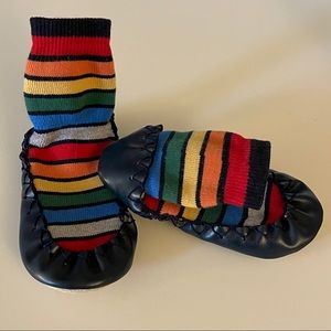 NWOT ~ 🌈 Hanna Andersson Moccasins 🌈
